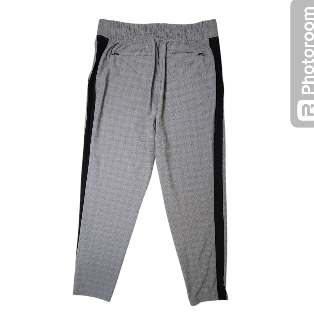 Athleta Gray and Black Ankle Pants - Picture 5 of 10